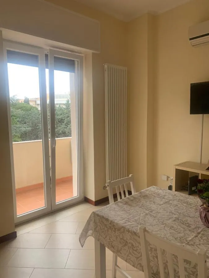 Residenza Giovanni Paolo Secondo- Casa Sull'Albero Bari Apartment